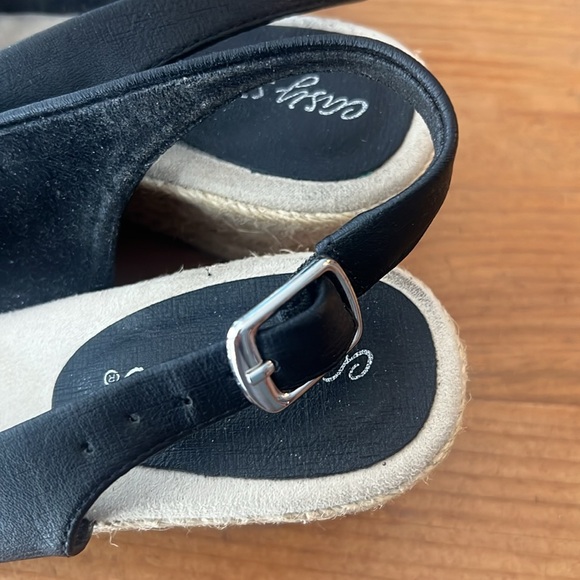 Easy Street Wedge Heels - Picture 4 of 6